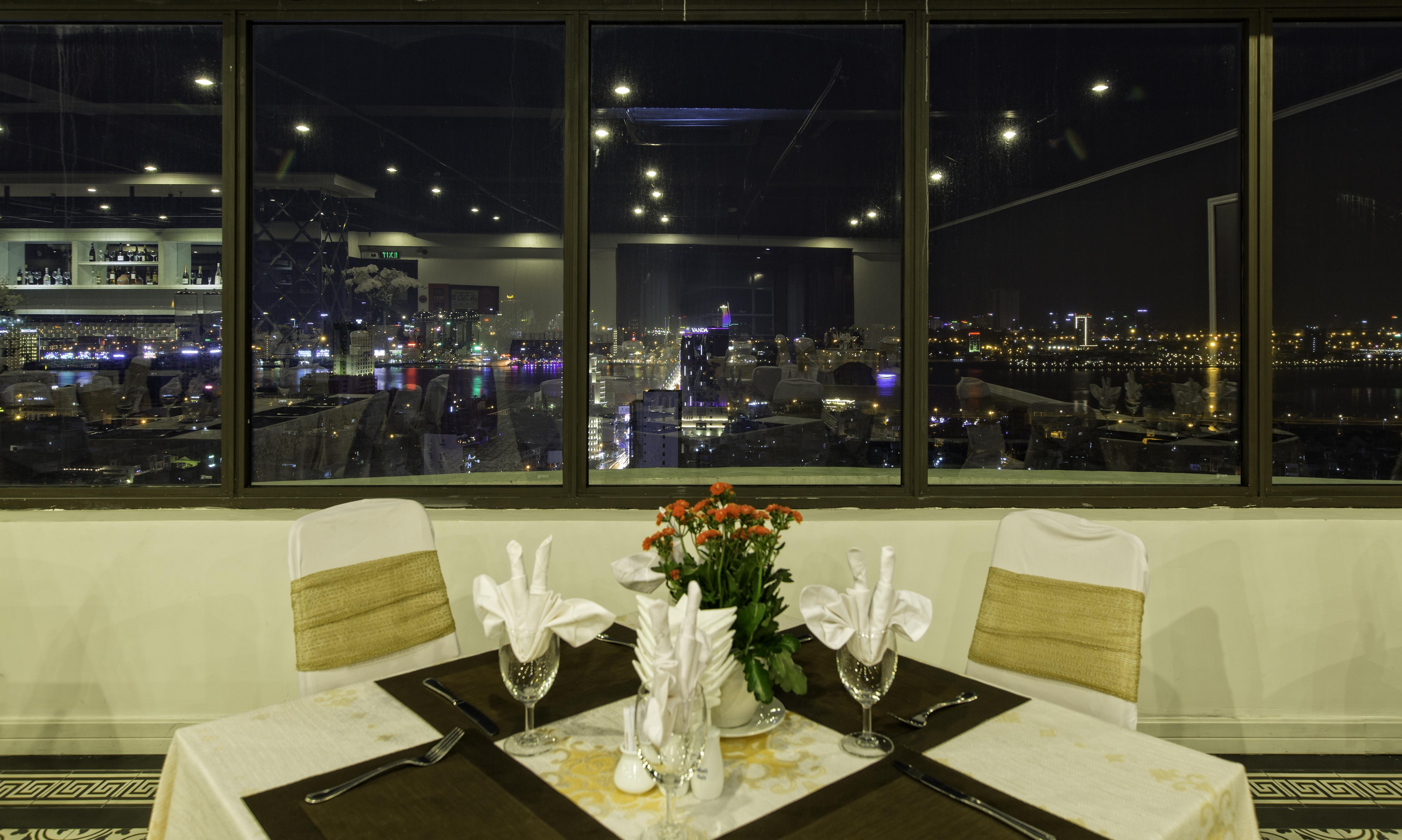 Muong Thanh Luxury Song Han Hotel Da Nang Bagian luar foto