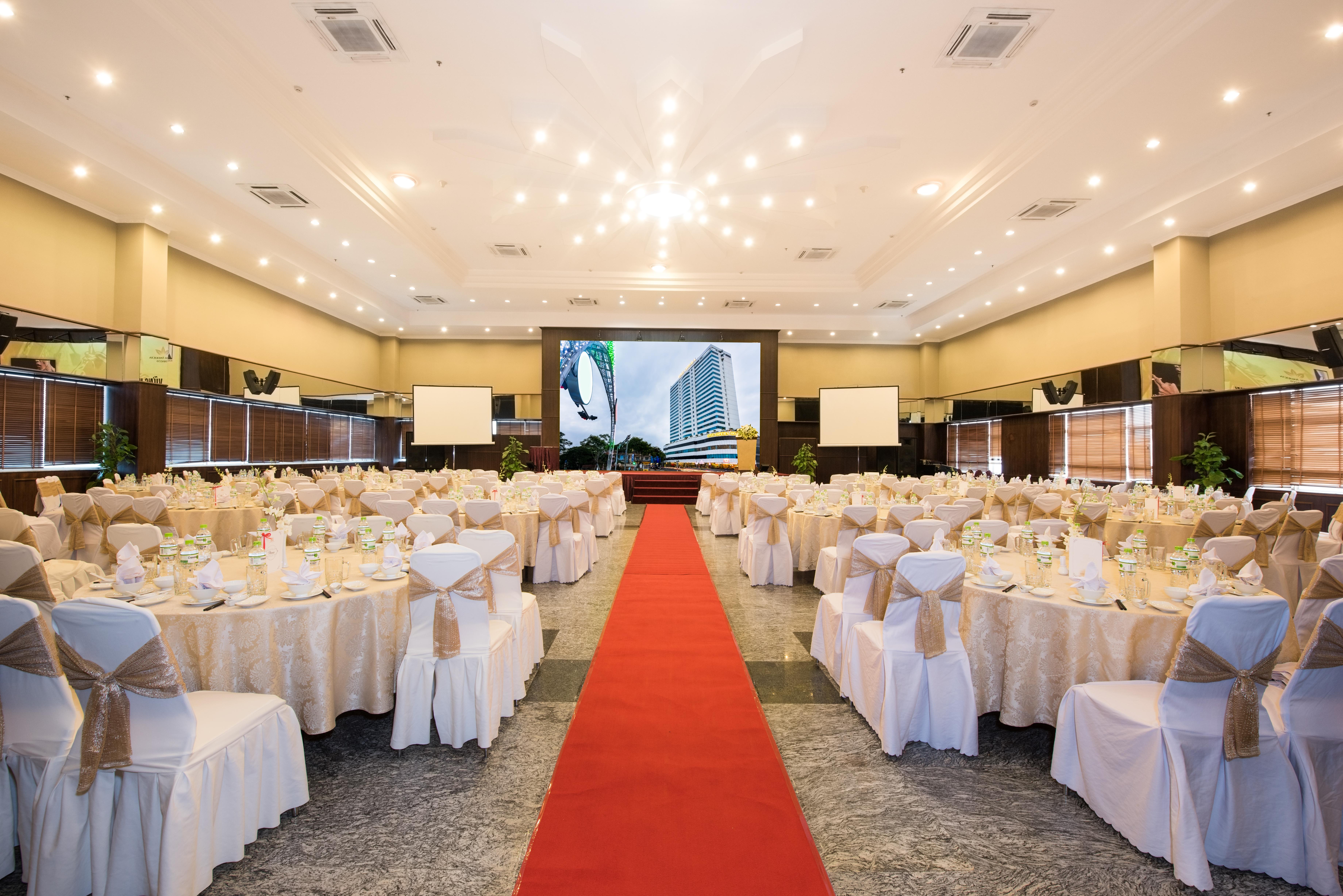 Muong Thanh Luxury Song Han Hotel Da Nang Bagian luar foto